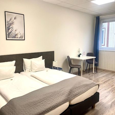 Bed and Breakfast Vecsesi Rendezvenykoezpont Es Panzio Zewnętrze zdjęcie