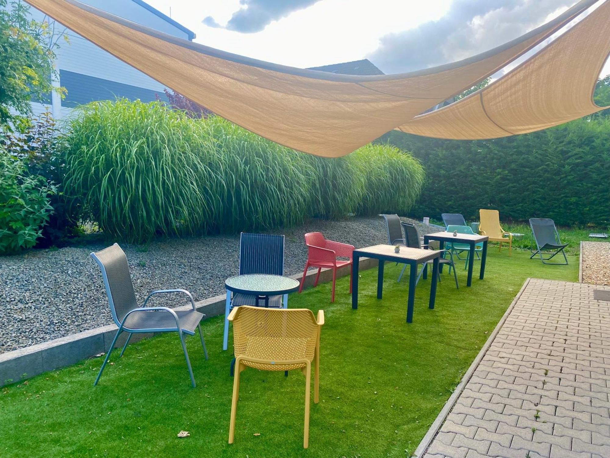 Bed and Breakfast Vecsesi Rendezvenykoezpont Es Panzio Zewnętrze zdjęcie