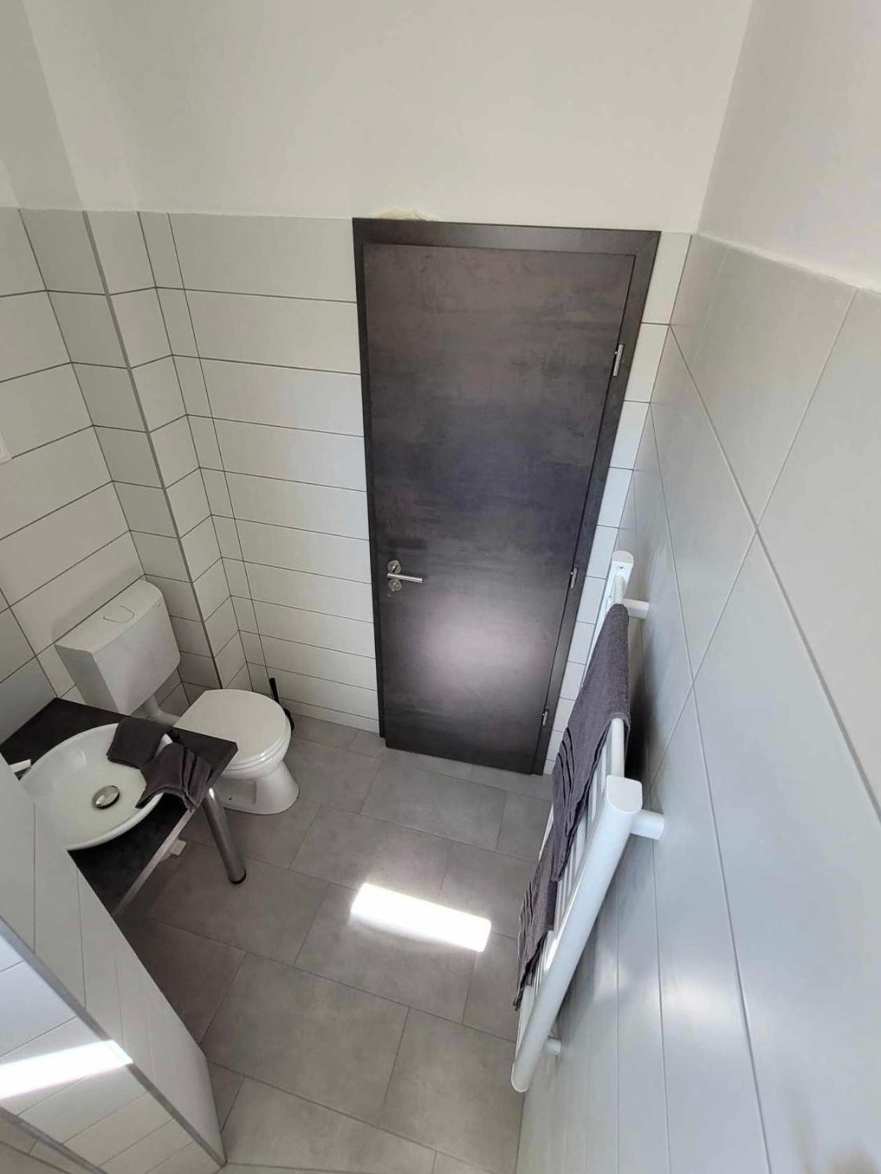 Bed and Breakfast Vecsesi Rendezvenykoezpont Es Panzio Zewnętrze zdjęcie