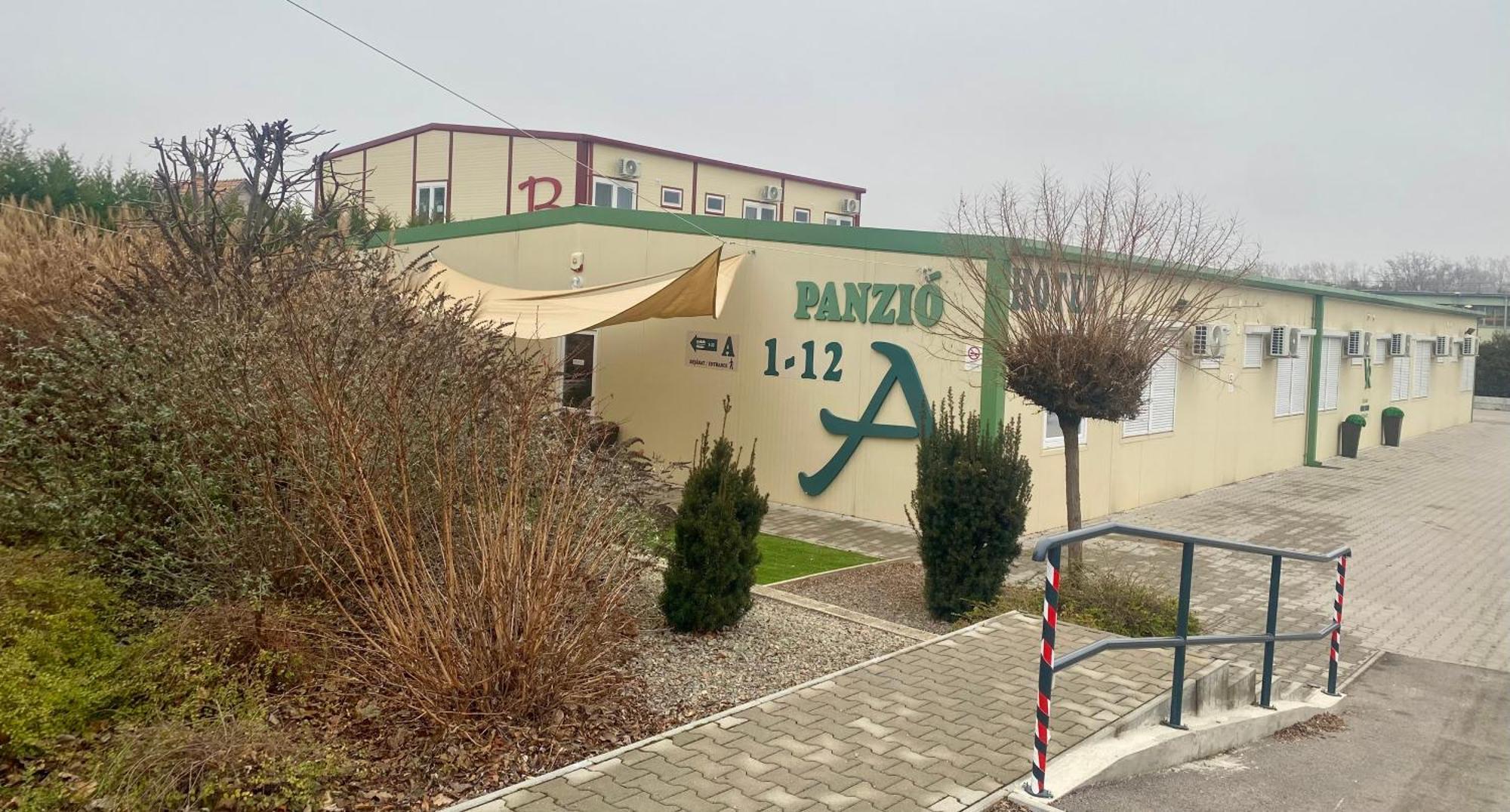 Bed and Breakfast Vecsesi Rendezvenykoezpont Es Panzio Zewnętrze zdjęcie